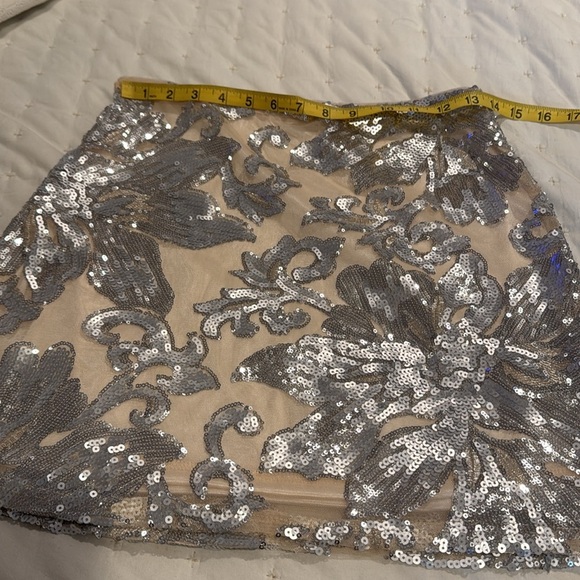 Aura Sequin Mini Skirt Sequin (16) - Picture 5 of 8
